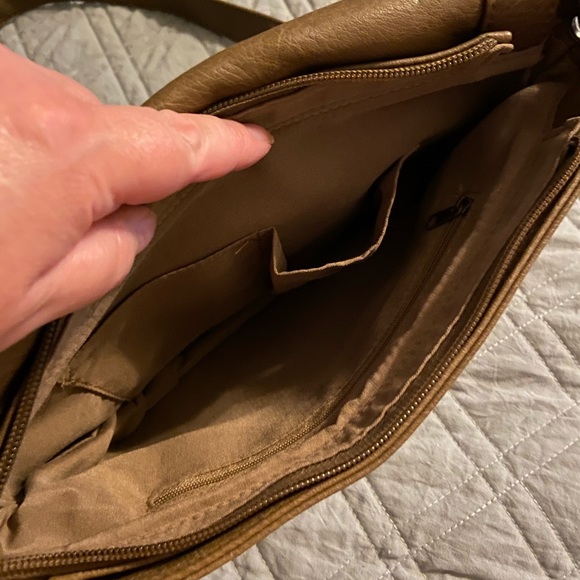 Crossbody purse - Picture 3 of 10